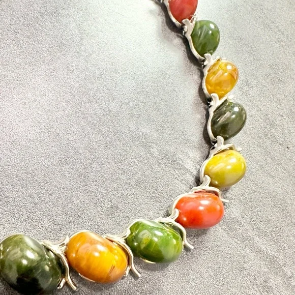 Vintage Bakelite Multi Colored Cabochon Necklace Choker Silver Tone Mod Spring - Picture 3 of 7